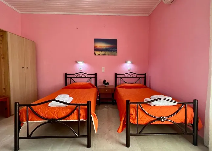 Aparthotel Elena Pool