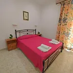 Elena Pool شقة فندقية