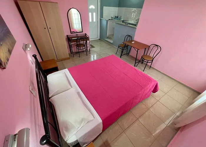 Apartmanhotel Elena Pool