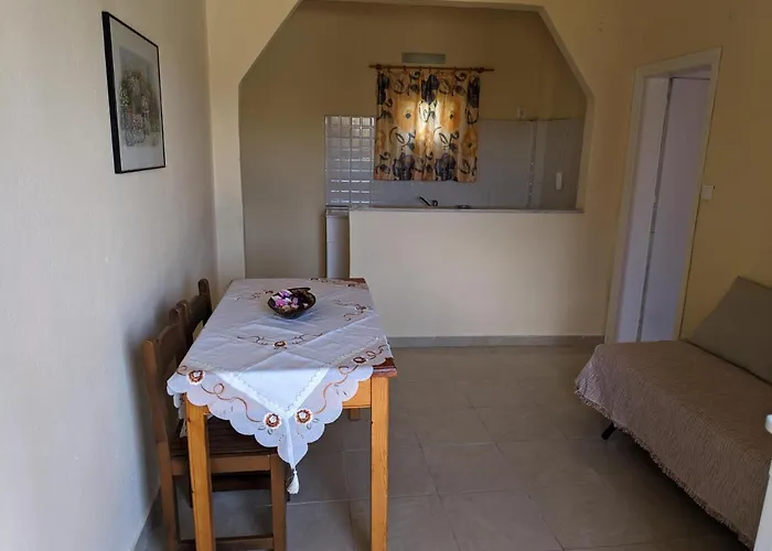 Elena Pool Apartmanhotel 3*