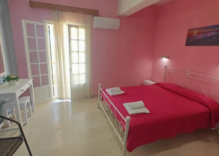 Elena Pool Apartmanhotel Ájosz Jeórjosz
